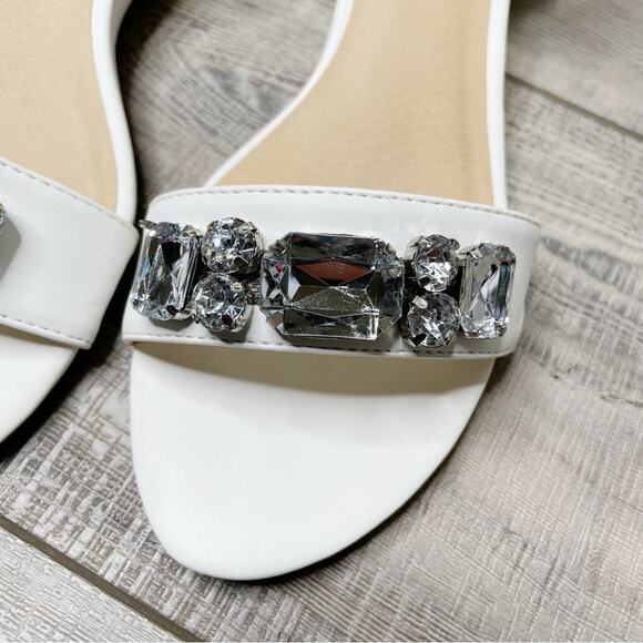 CL by Laundry Katherine Faux Leather Jeweled Low Wedge Sandals White Size 8M - Picture 3 of 9